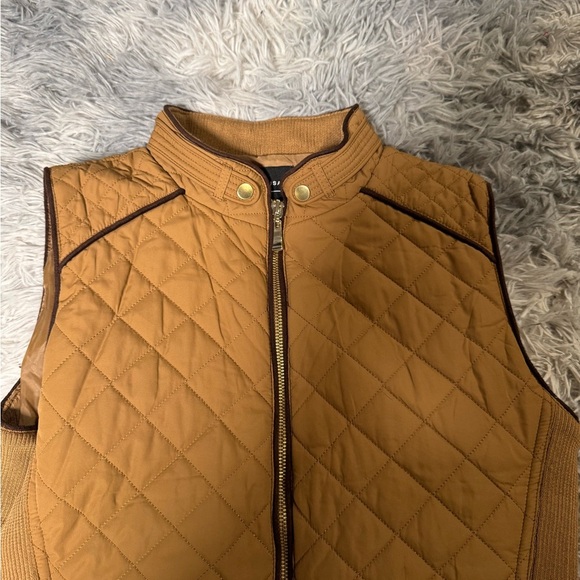Tan Quilted Vest - Picture 4 of 5